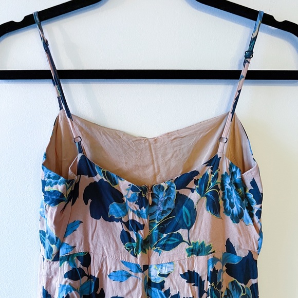 Thin-strap Floral Romper - Picture 5 of 5